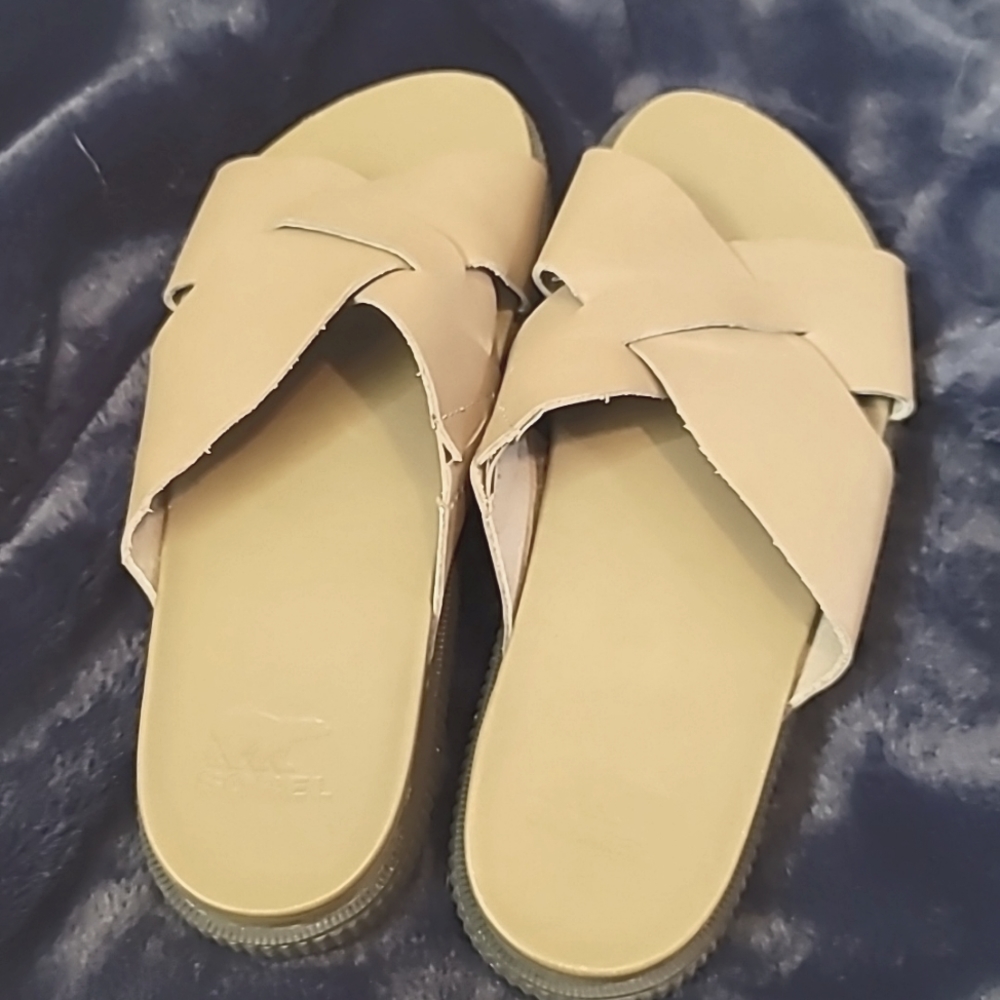Sorel Slides Size 7.5 EUC LIKE NEW